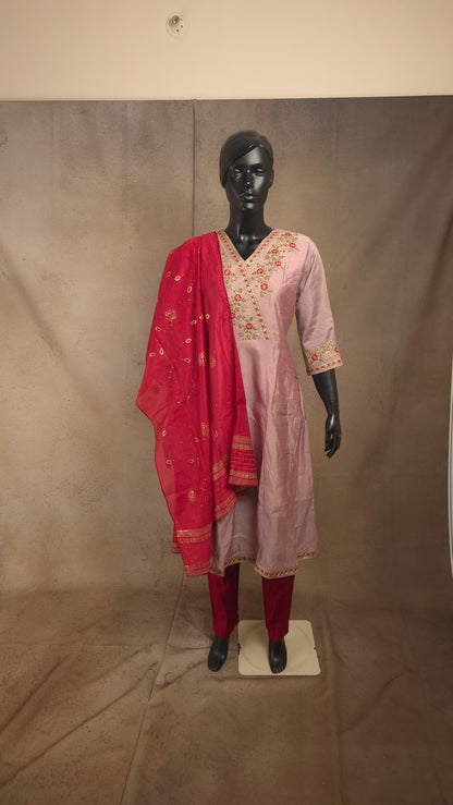 Kurti - 3 Piece Kurti Set - Dusty Rose Pink Embroidered