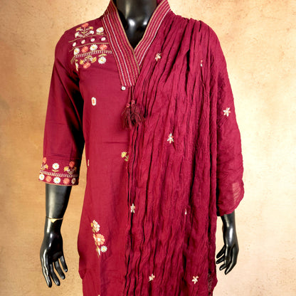 Kurti - 3 Piece Kurti Set - Wine Maroon Embroidered