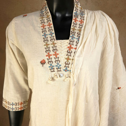 Kurti - 3 Piece Kurti Set - Off-white multicolour embroidery